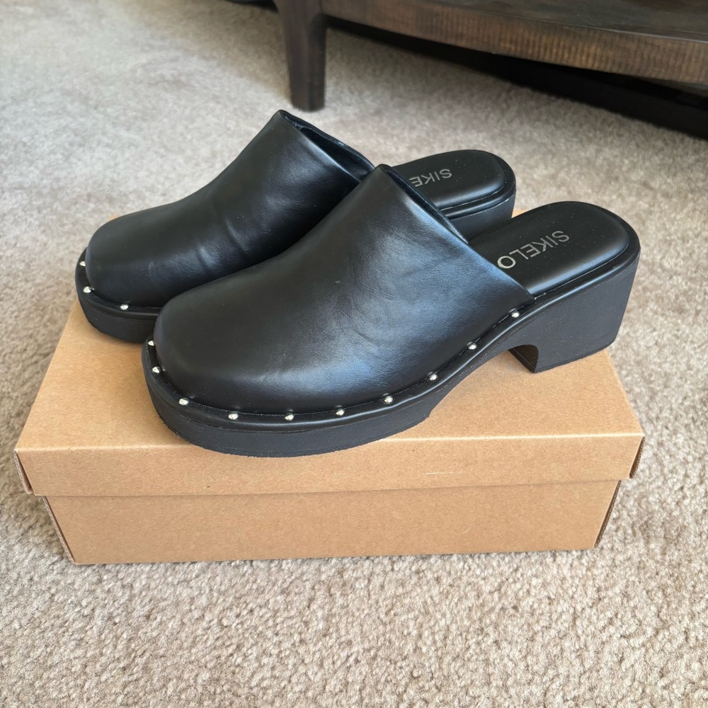 Womens Block Heel Square Closed Toe Slip-On Mule Clogs